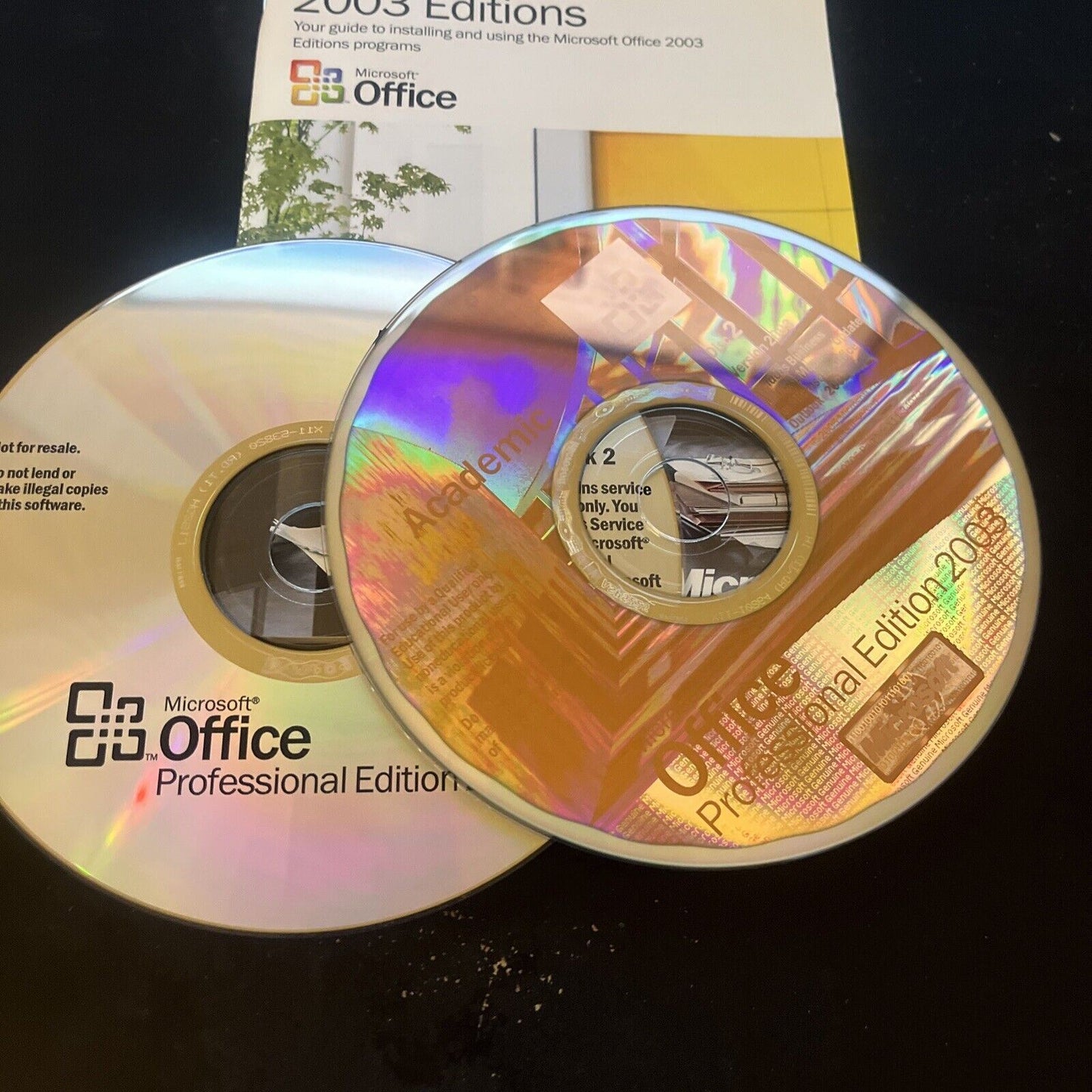 Microsoft Office Professional Edition Academic Edition 2003 PC DVD-ROM