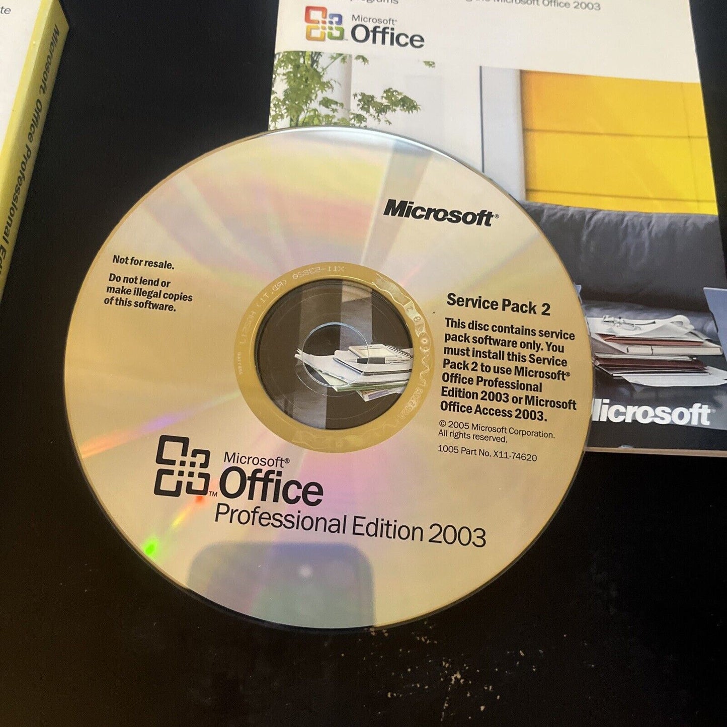 Microsoft Office Professional Edition Academic Edition 2003 PC DVD-ROM