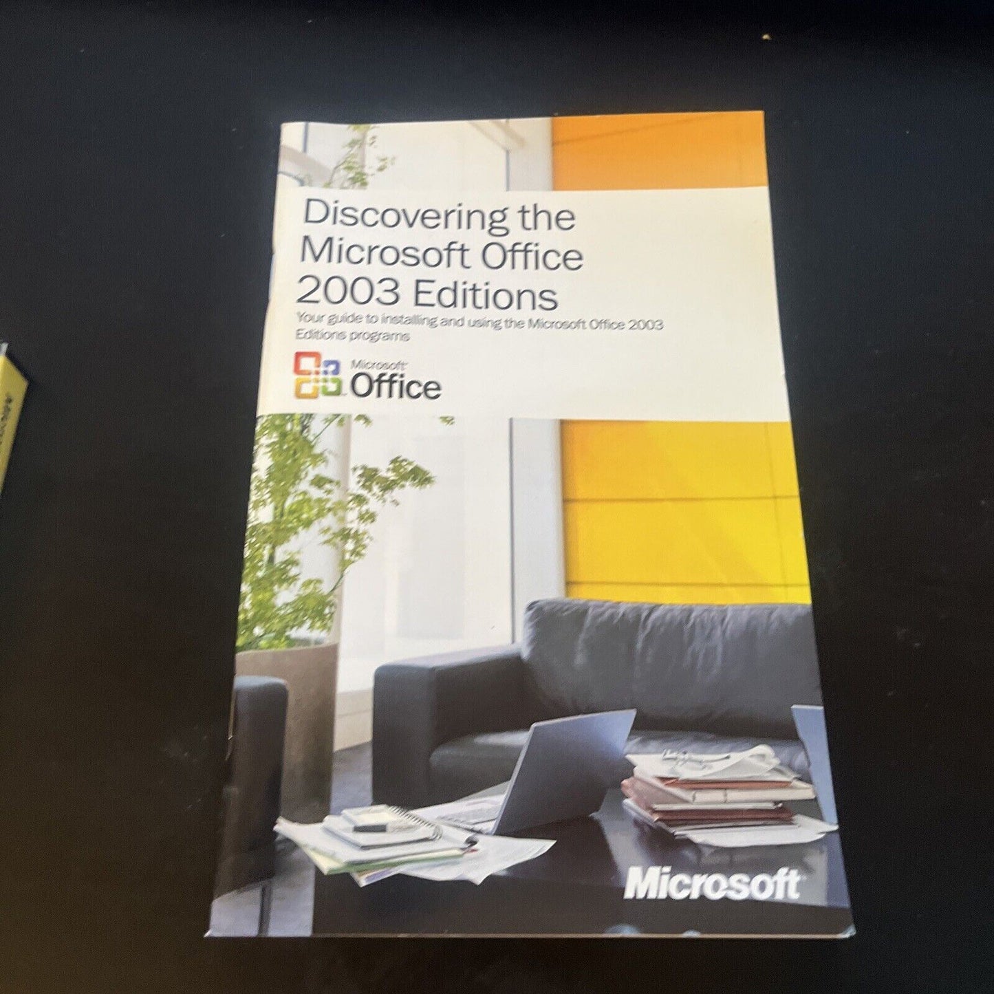Microsoft Office Professional Edition Academic Edition 2003 PC DVD-ROM