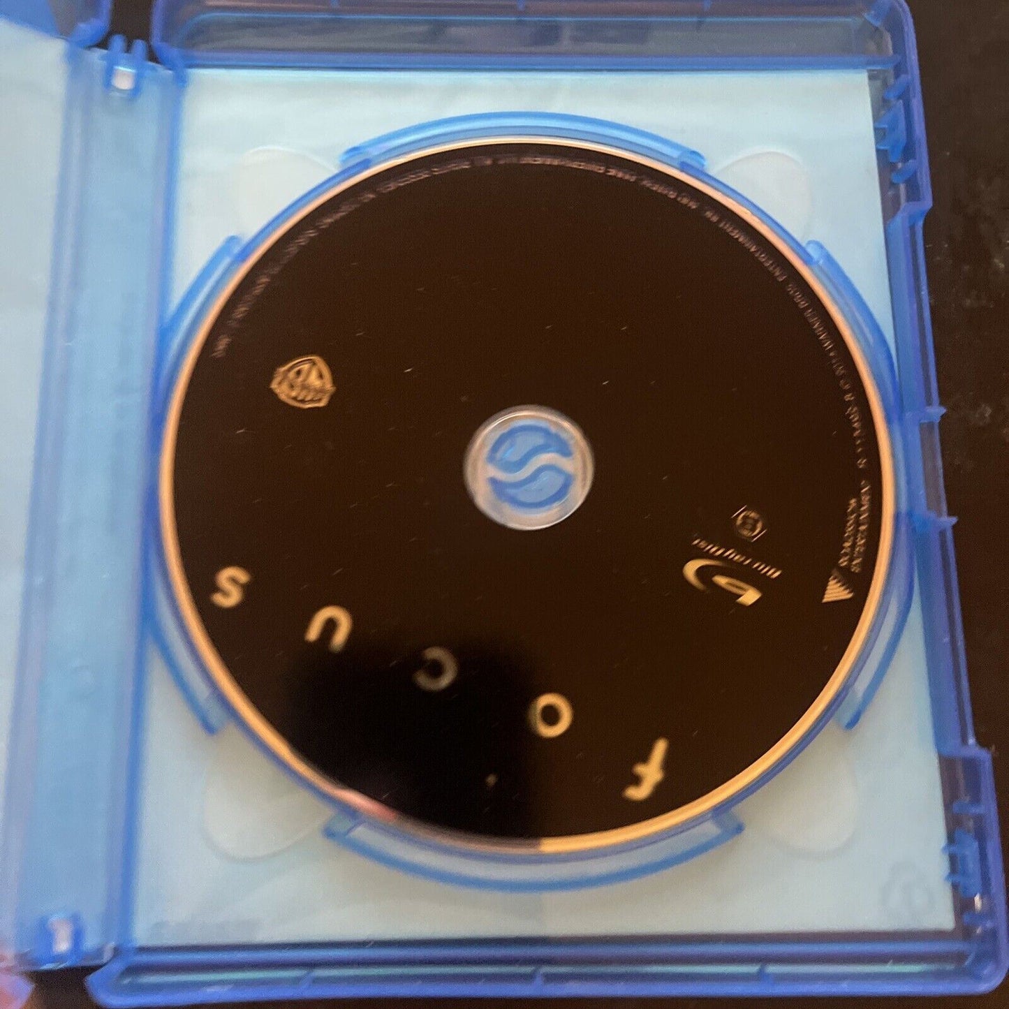 Focus (Blu-ray, 2015) Will Smith, Margot Robbie, Adrian Martinez Region B