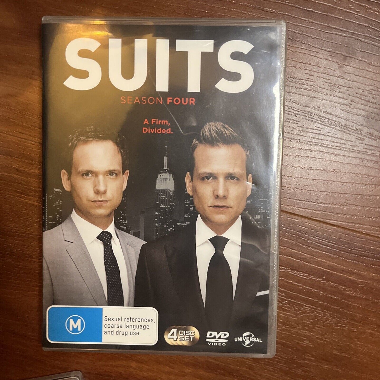 Suits : Season 1,2,3,4,5,6-part 1 (DVD, 2011, 22-Disc) Meghan Markle Region 4