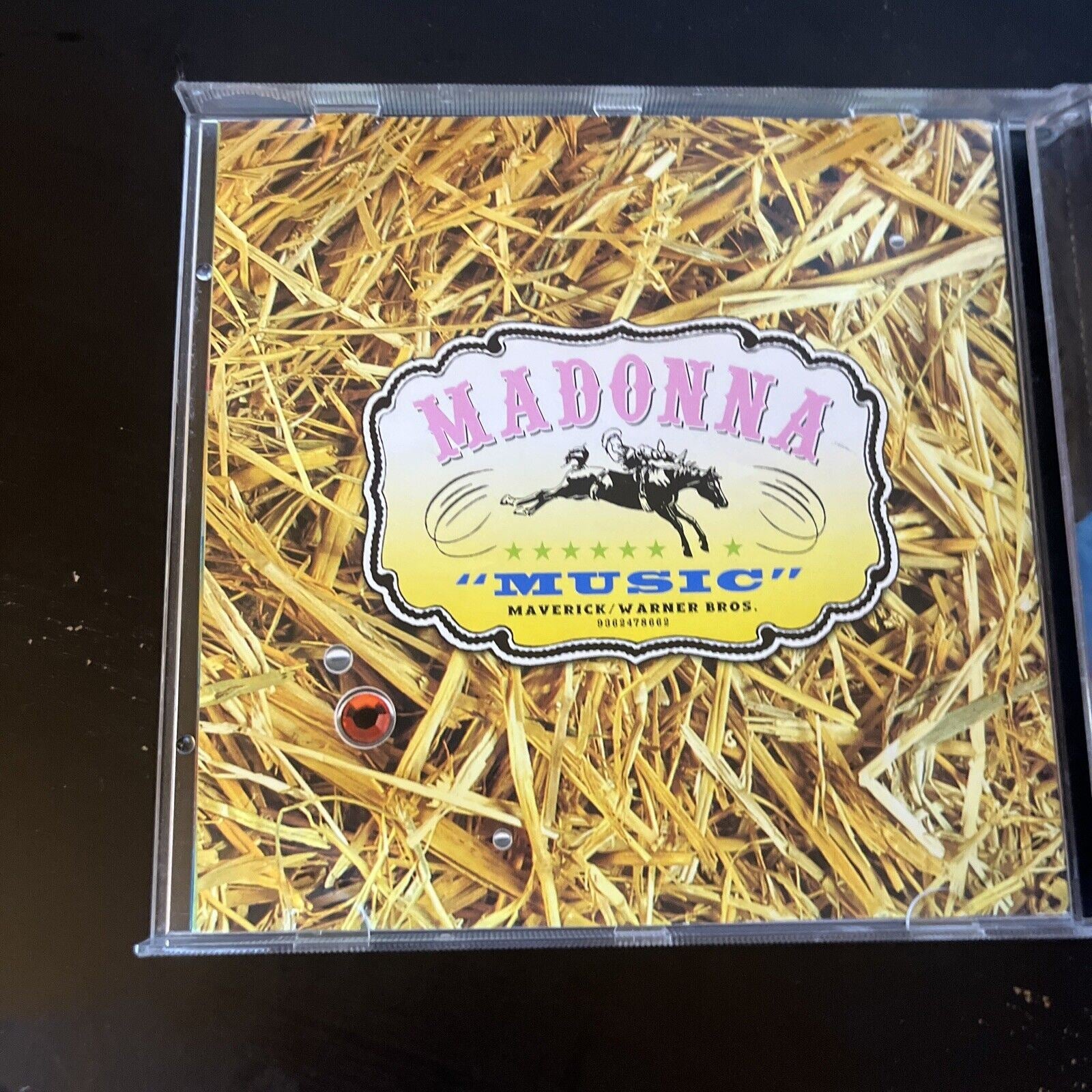 Music (album, Australian version, 2 bonus tracks) by MADONNA (CD)