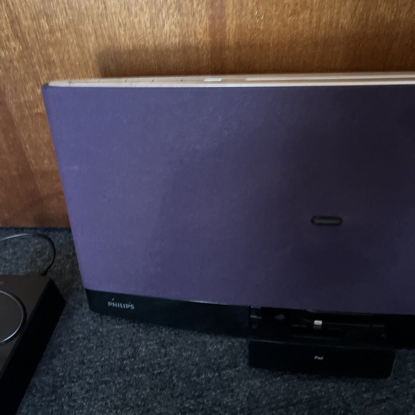 Phillips DCB2270/10 Digital Radio DAB+ CD Player iPhone iPod Dock Speaker