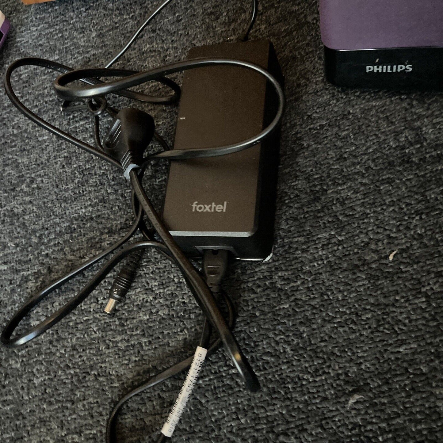 Phillips DCB2270/10 Digital Radio DAB+ CD Player iPhone iPod Dock Speaker