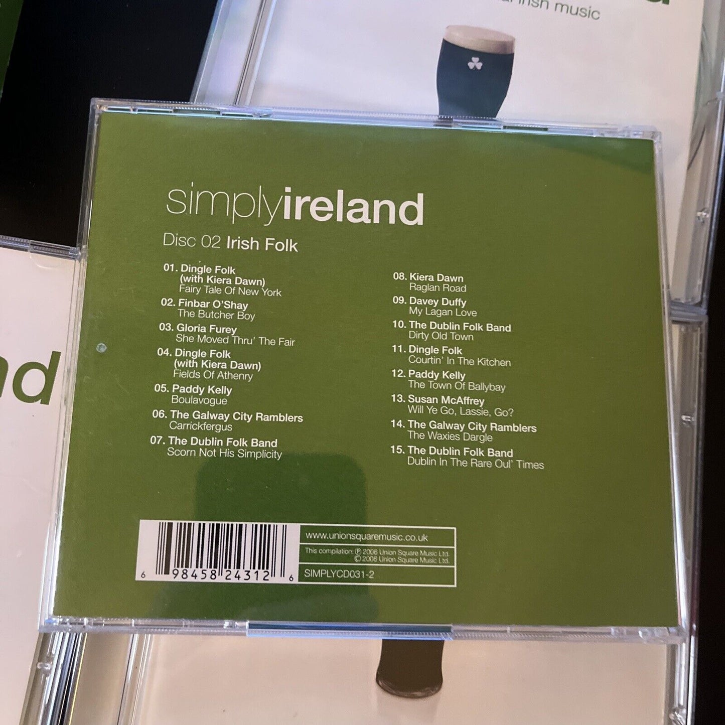 Simply Ireland - 4 CDs Of Essential Irish Music Box Set (CD, 2006)