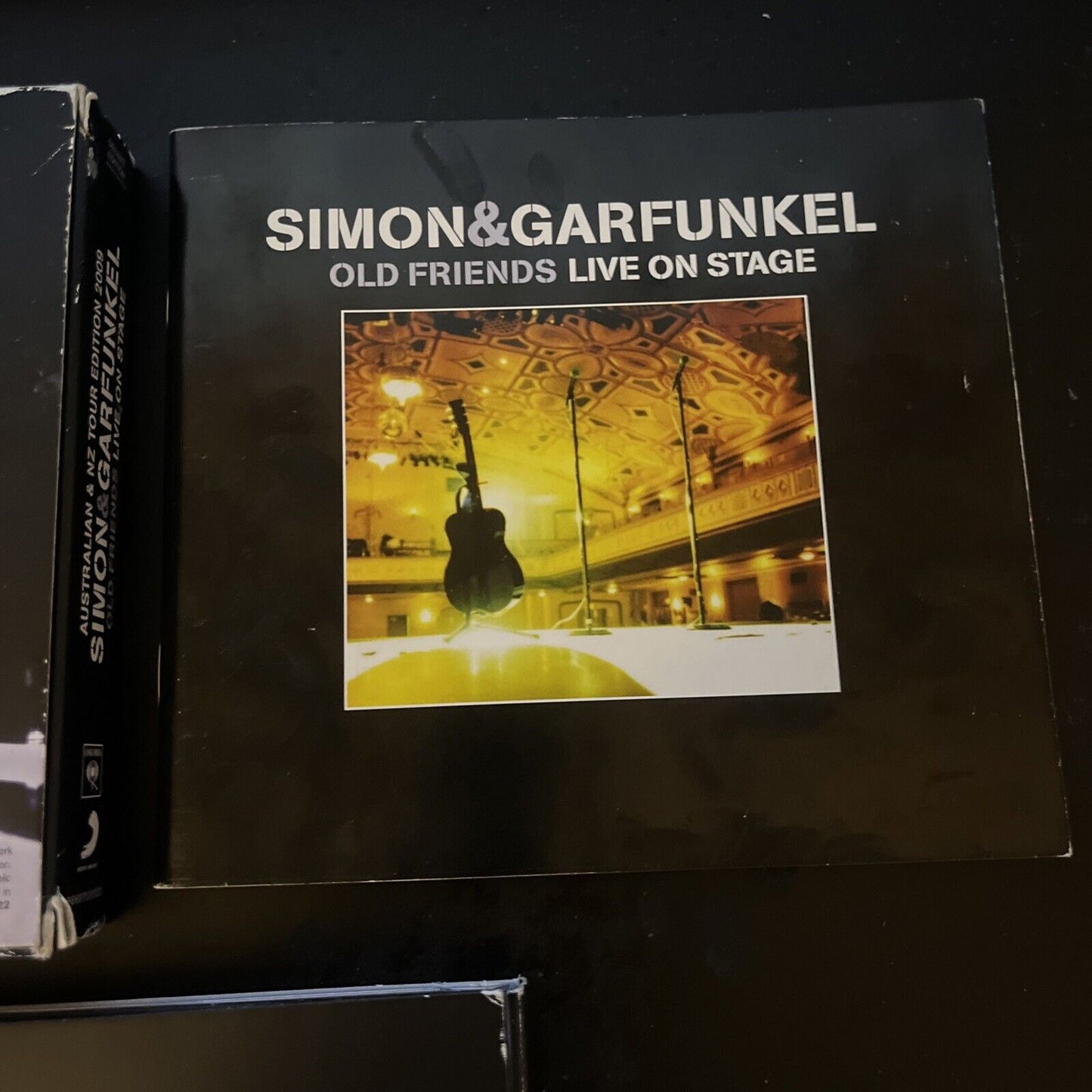 Simon & Garfunkel - Old Friends: Live on Stage AUS & NZ Tour Edition (CD & DVD)