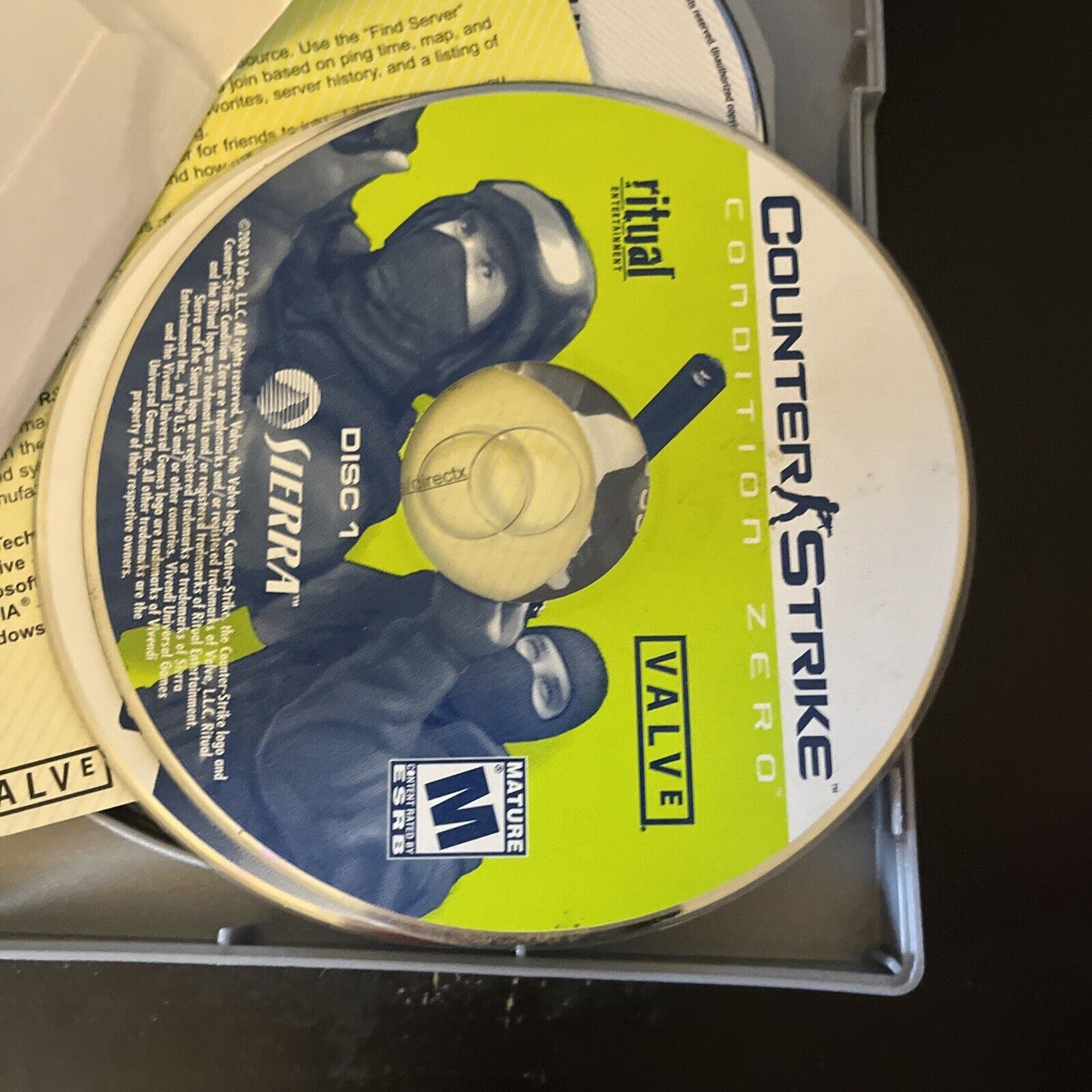 Counter-Strike Source -  PC CDROM Game