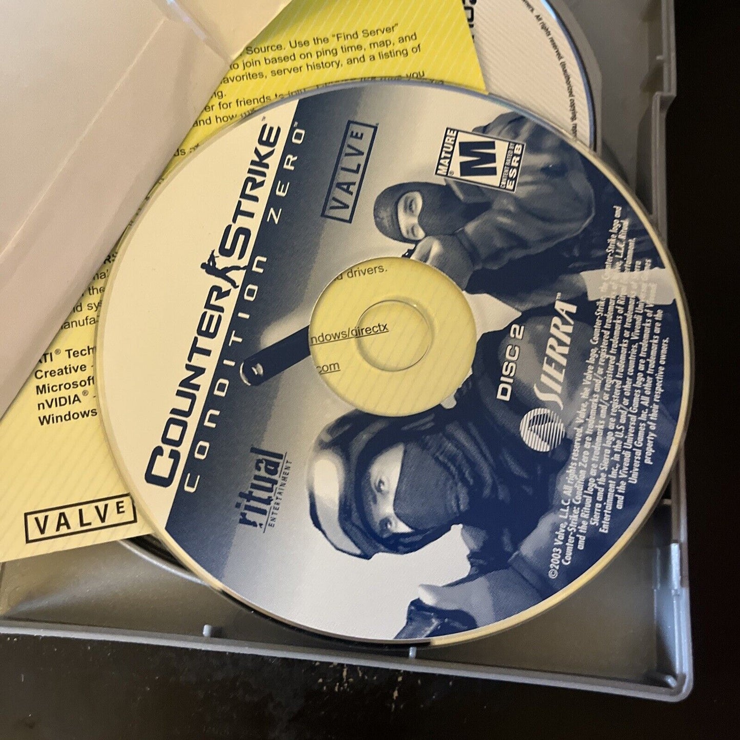 Counter-Strike Source -  PC CDROM Game