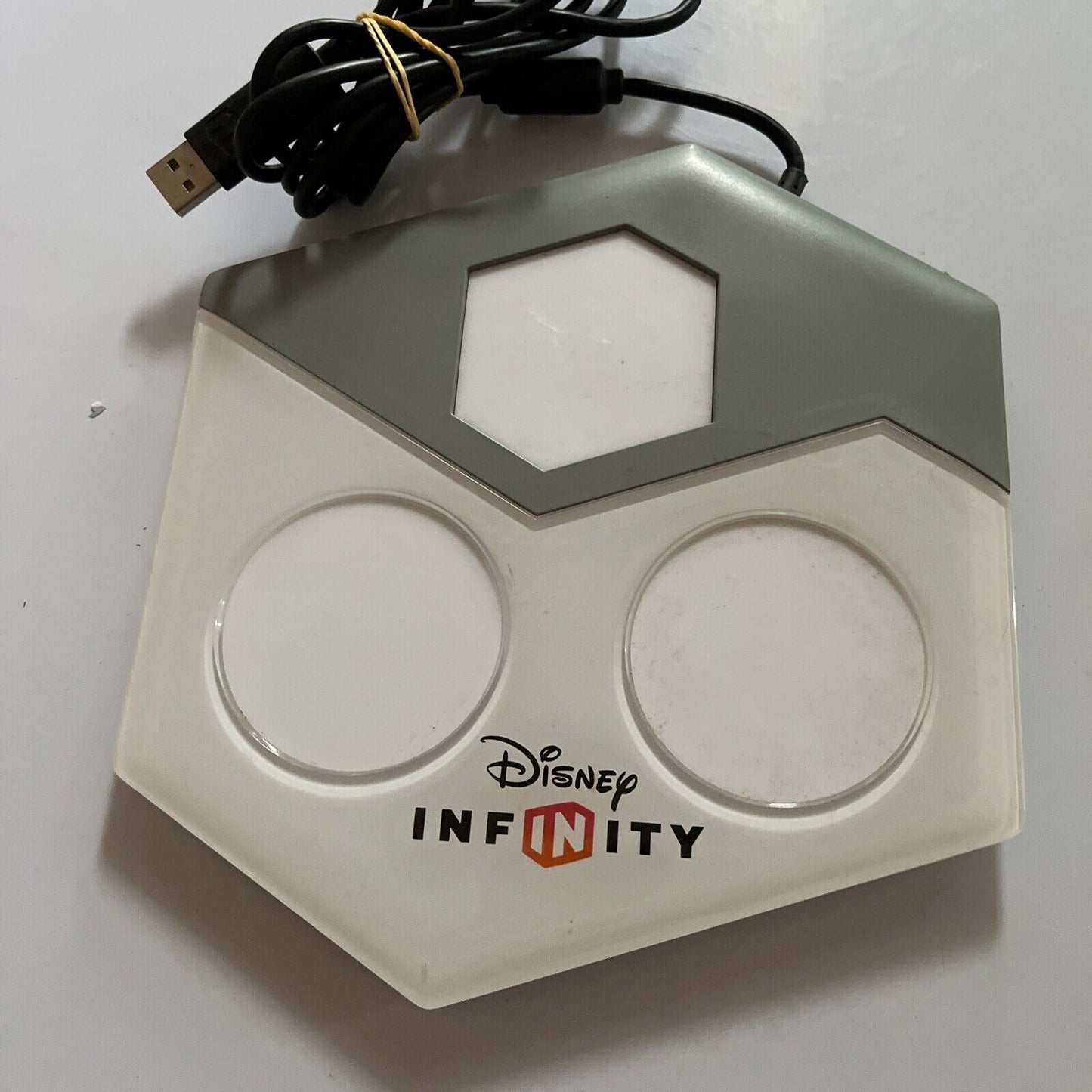 Disney Infinity Portal Model No. INF-8032385 for Xbox 360