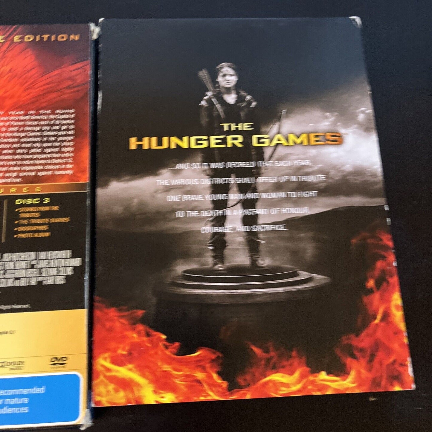 The Hunger Games - Deluxe Edition (DVD, 2011, 3-Disc) Jennifer Lawrence Region 4