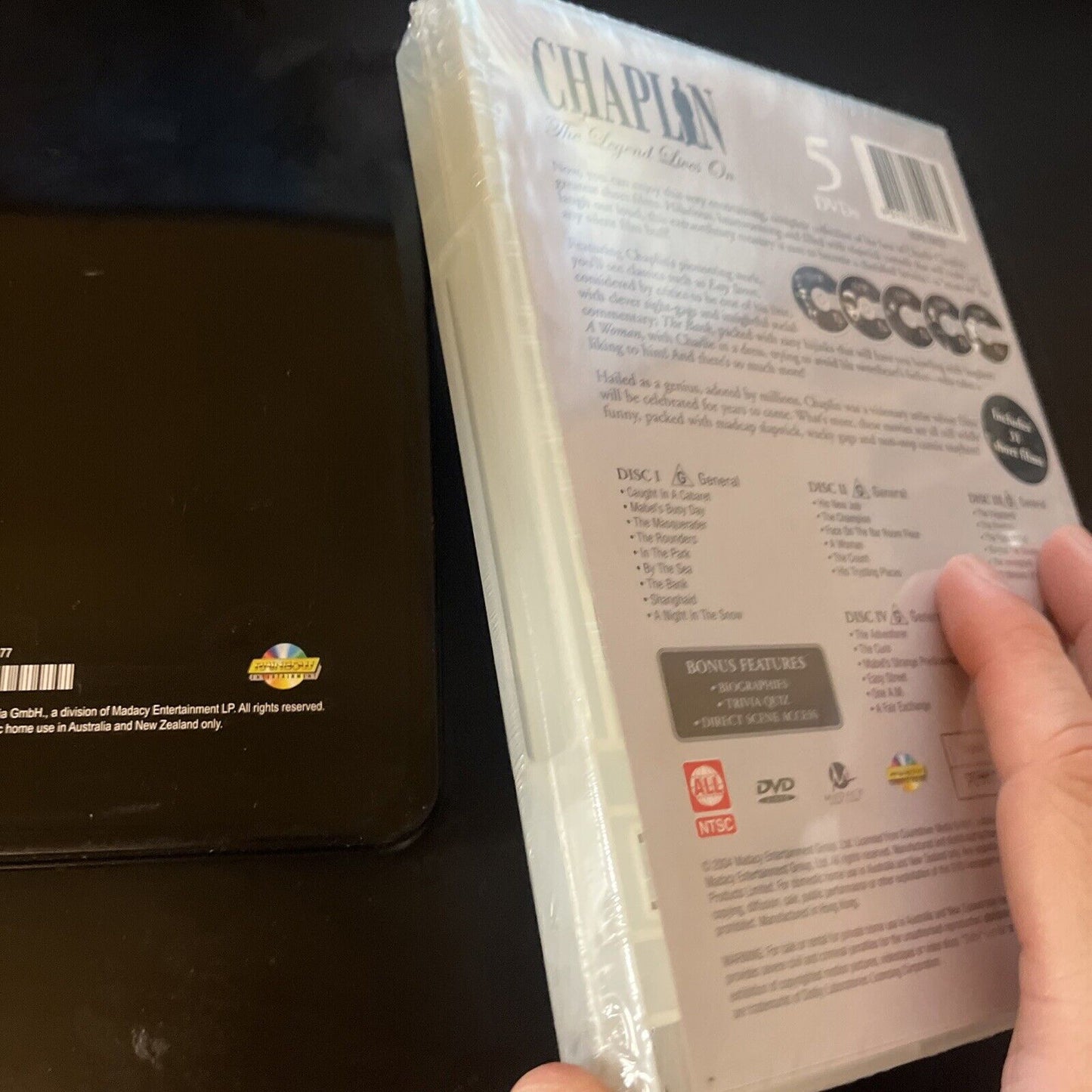 Chaplin Collection - The Legend Lives On - SteelBook (DVD, 5-Disc) All Regions