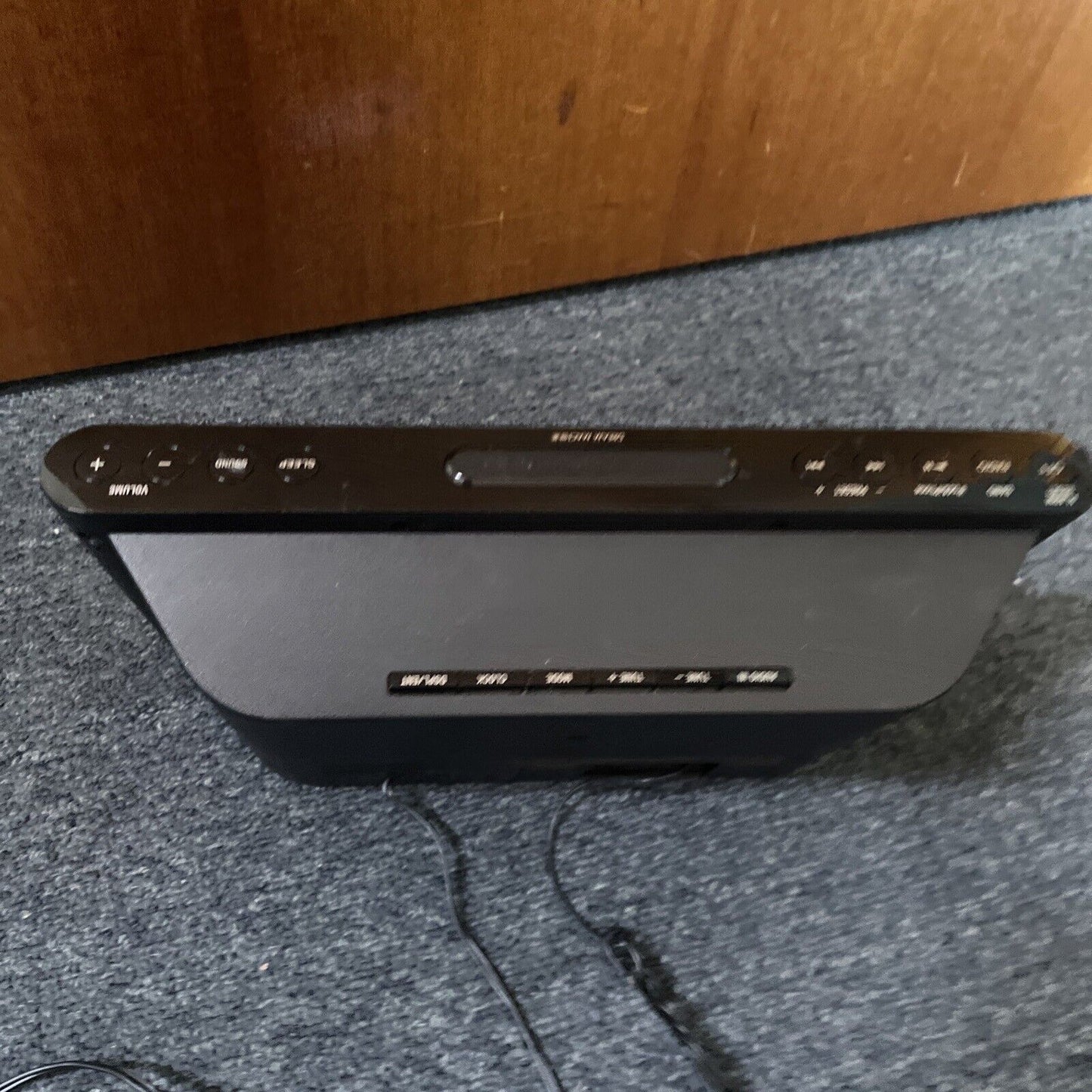 Sony Dream Machine Alarm Clock AM/FM Radio 30-Pin iPod Dock ICF-DS15ip