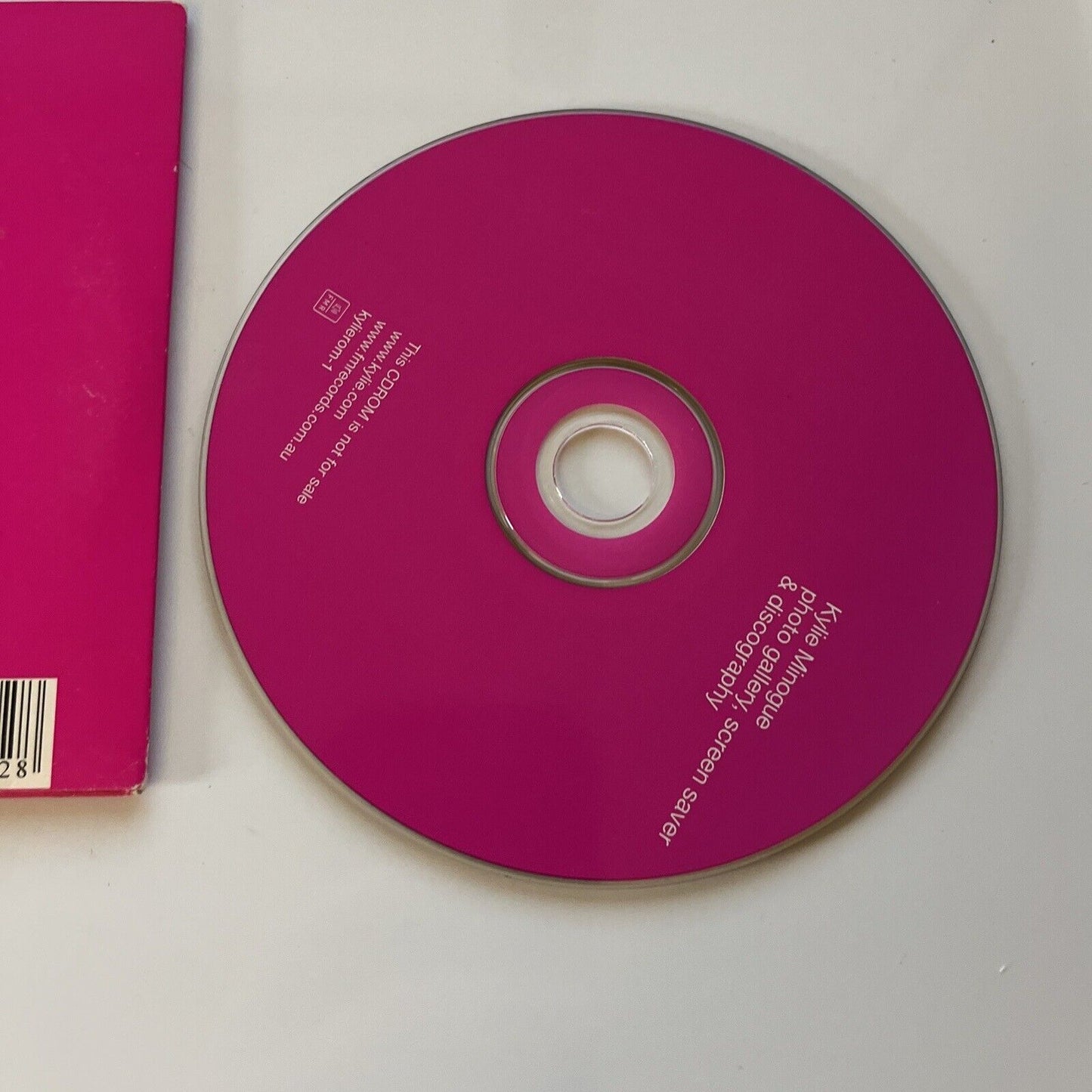 Kylie Minogue - Kylie PC CDROM Screensaver, Photo Gallery, Discography WinXP