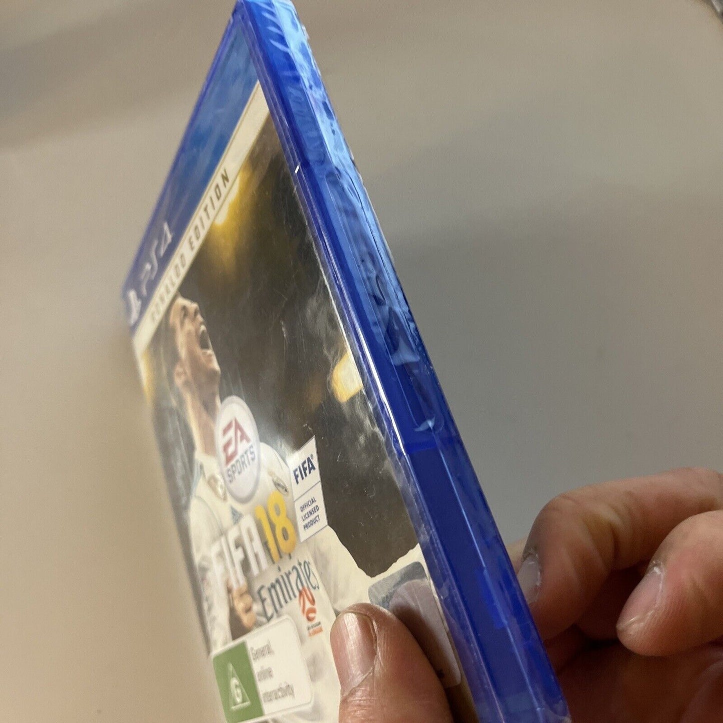 FIFA 18 - Ronaldo Edition (Sony Playstation 4, 2019, EA Sports)