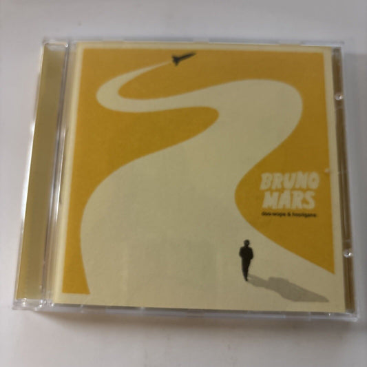 Bruno Mars - Doo Wops & Hooligans [Bonus Tracks] (CD, 2011)