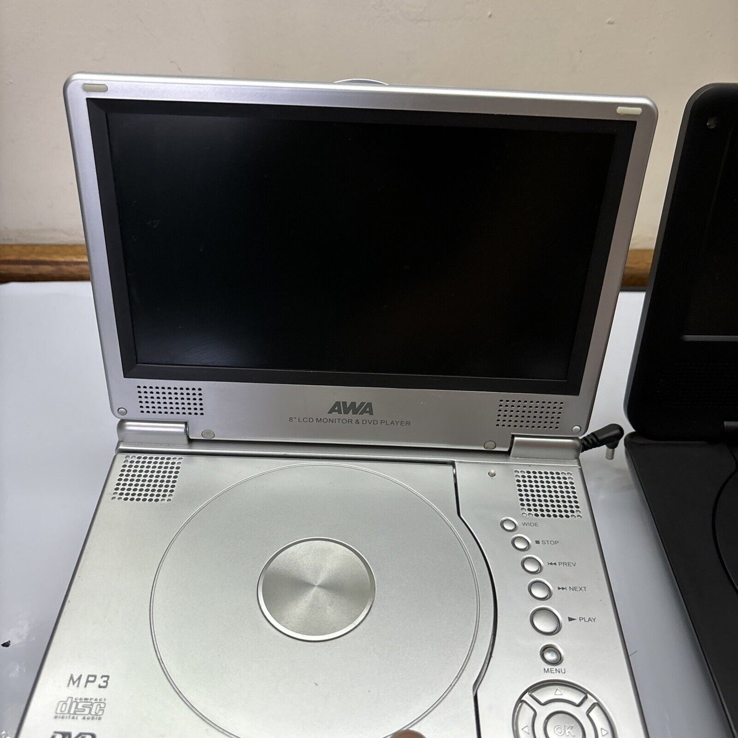 Dick Smith & Awa Portable DVD Player *Can Play DVDs But No Sound* GE4203 LMD2808
