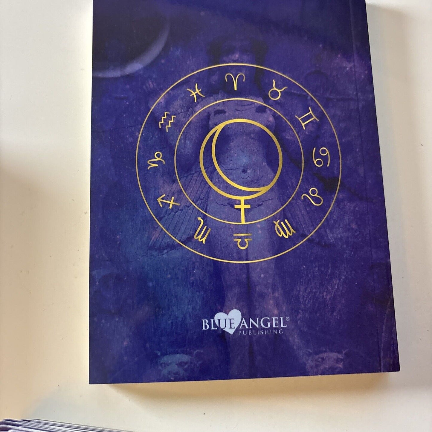 Black Moon Astrology Cards by Susan Sheppard ( Guidebook + 52 Cards, 2017)