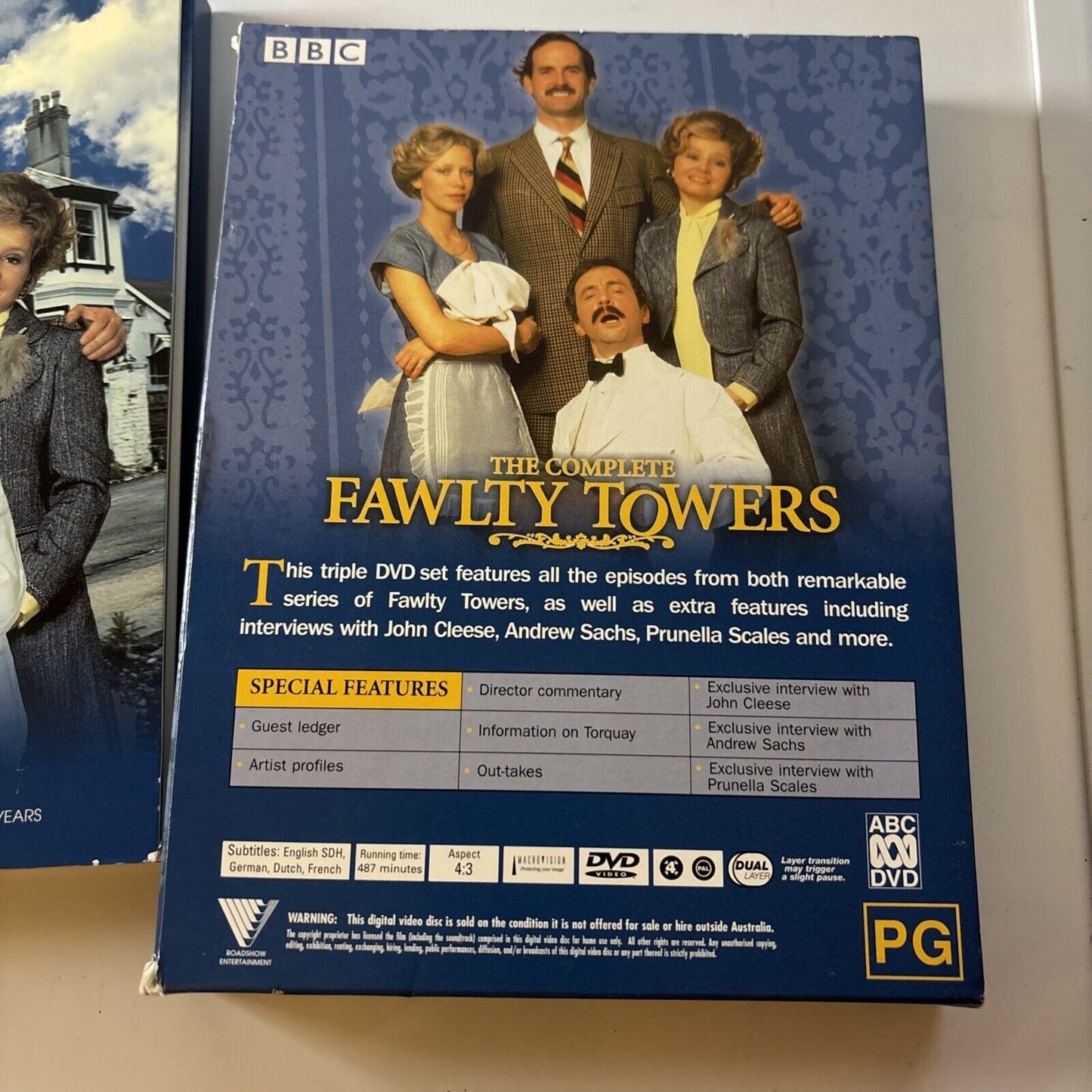 The Complete Fawlty Towers (DVD, 1975, 3-Disc) John Cleese Region 4