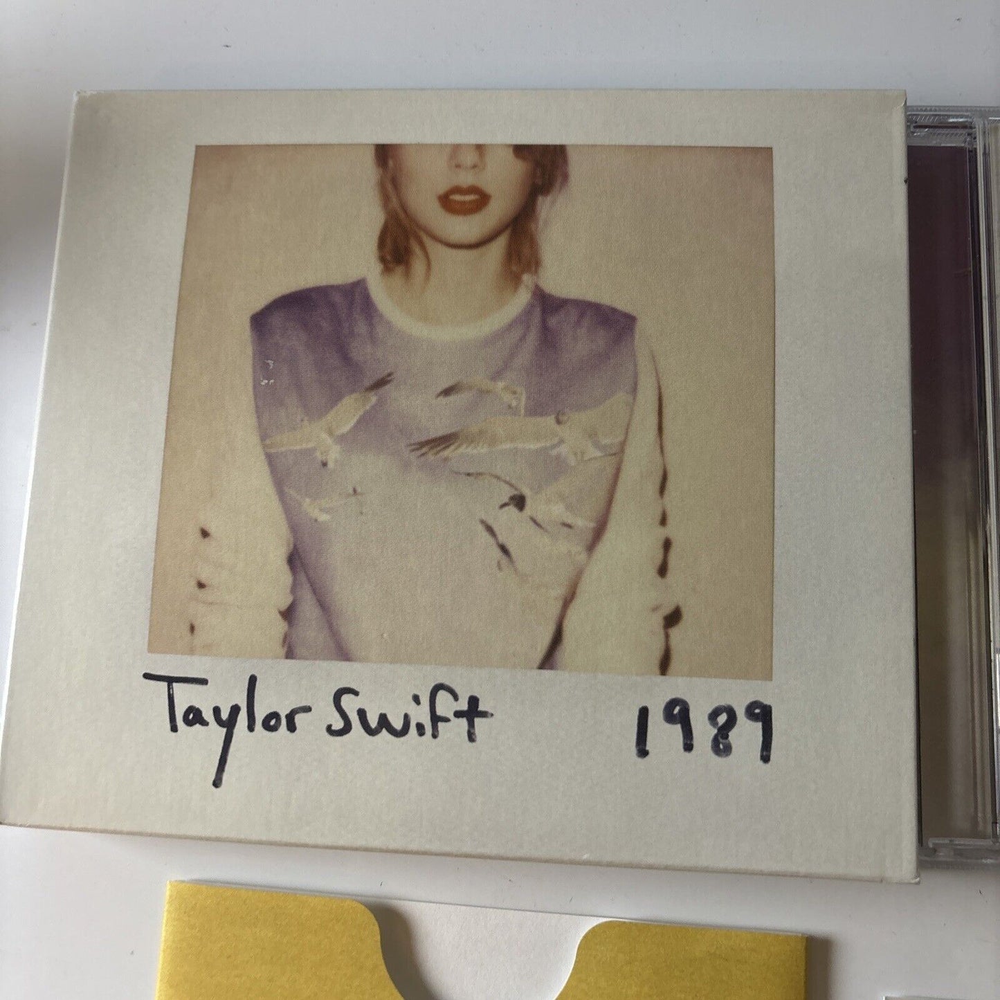 Taylor Swift - 1989 (CD, 2014) Slipcover + Polaroids