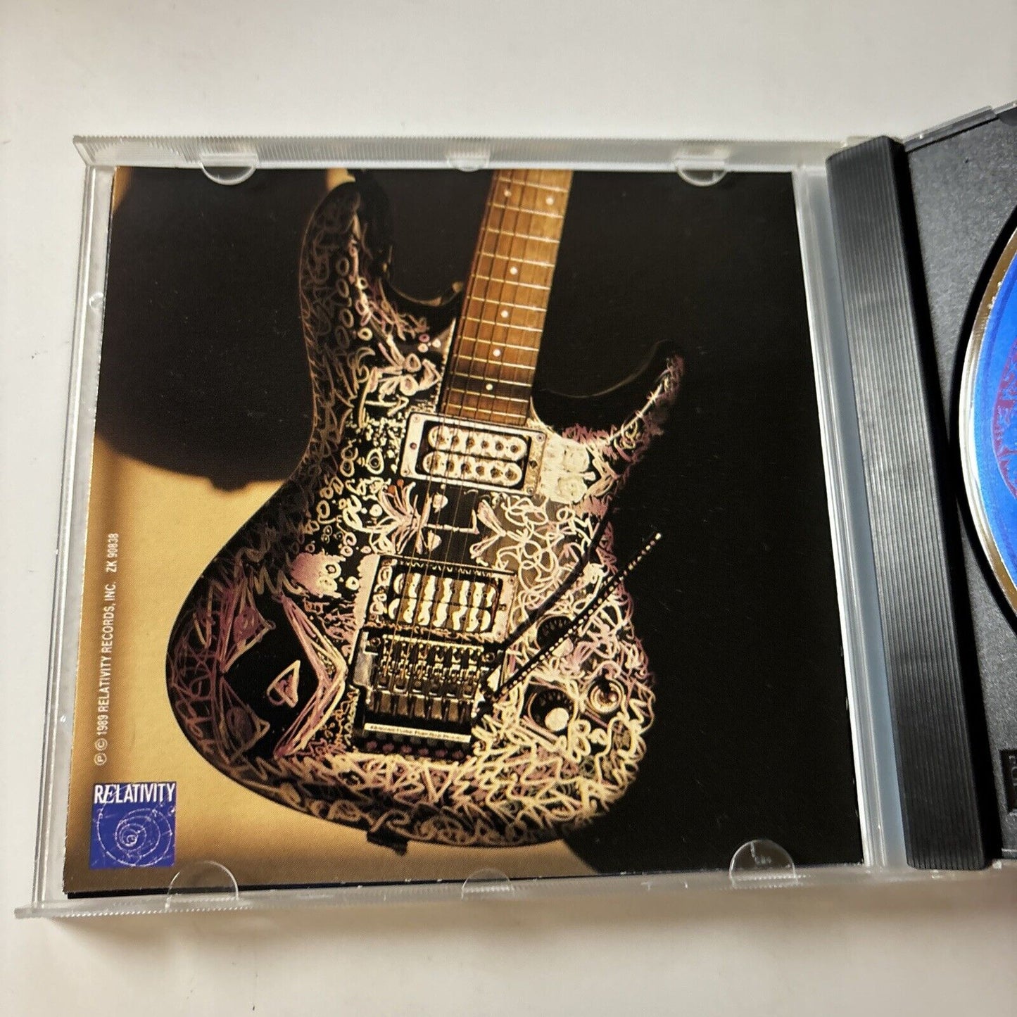 Joe Satriani - Flying In A Blue Stream (CD, 1989) Zk-90838
