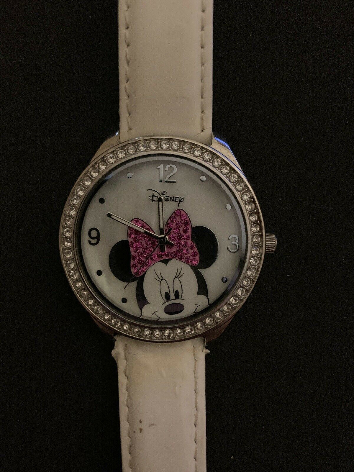 Disney White Leather Band MINNIE MOUSE WATCH Wristwatch Rhinestones Pink Bow