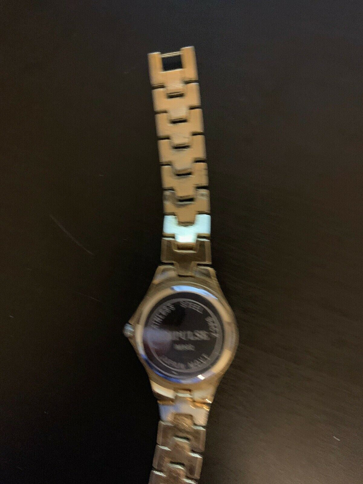 Impulse quartz 2025 watch ladies