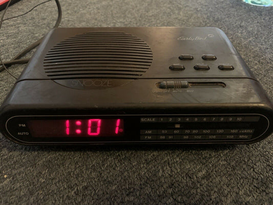 Audiosonic EarlyBird Alarm Clock AM/FM Radio