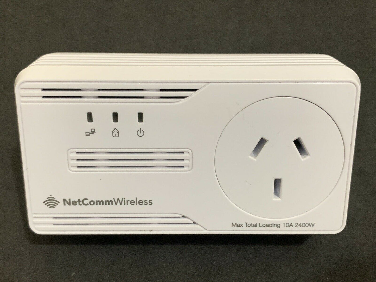 Netcomm Wireless NP505F Powerline Adapter with AC pass through Ethernet