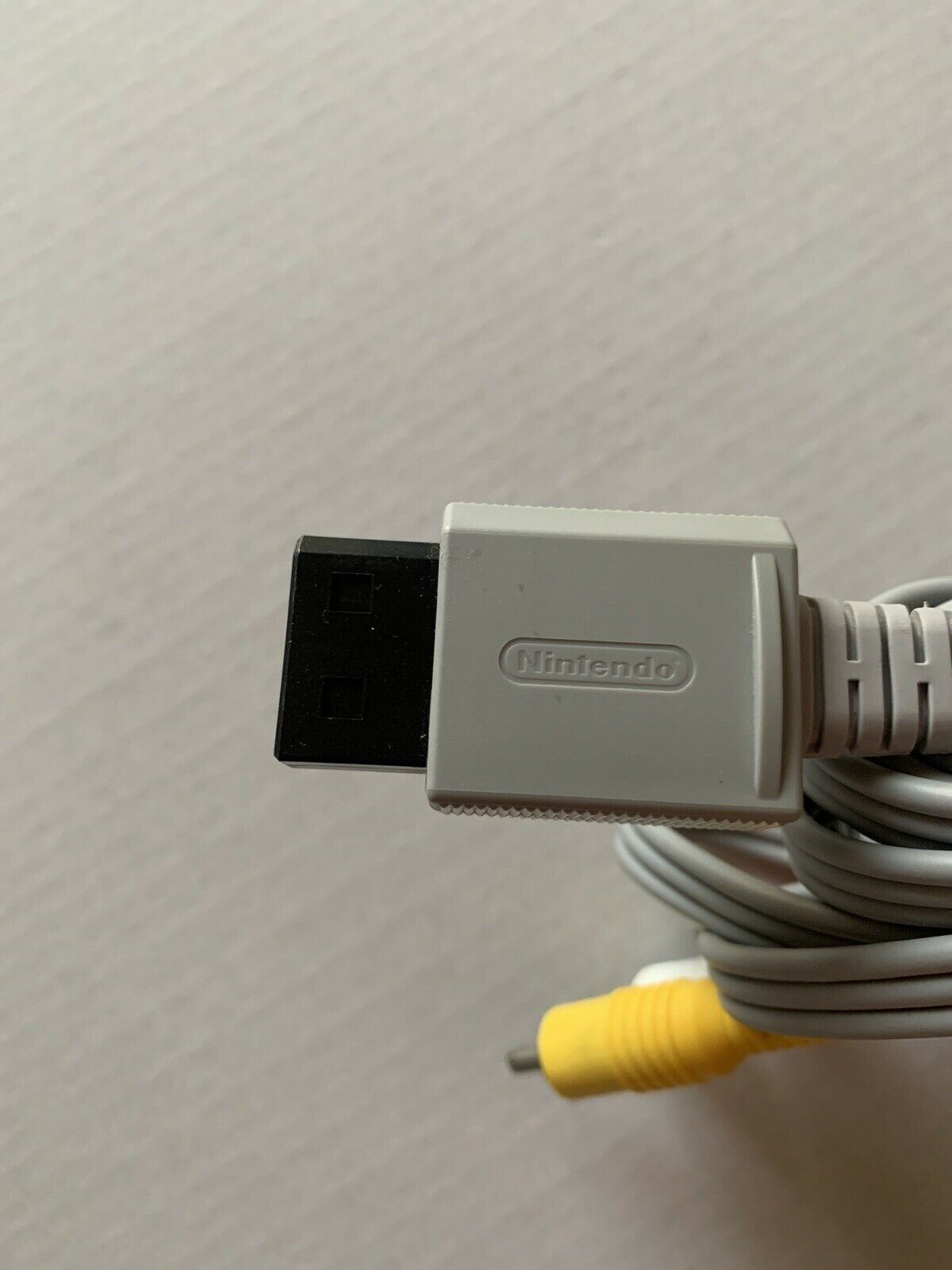 New Official Nintendo Wii U Composite AV Cable RVL-009 RCA