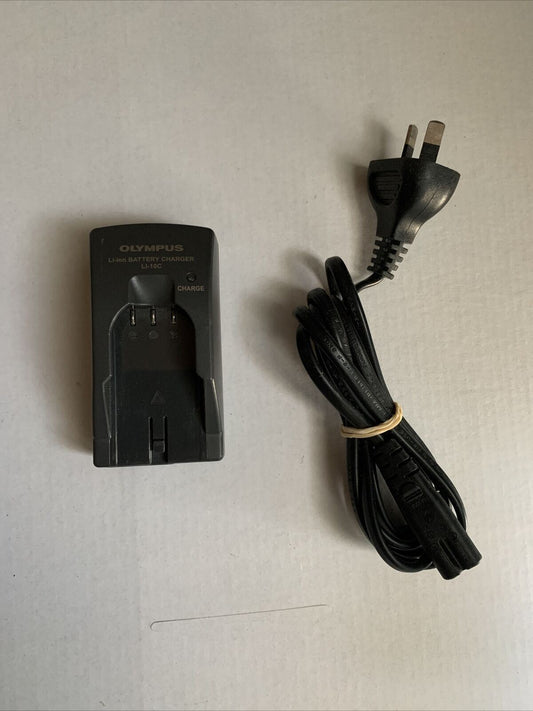 Genuine Olympus LI-10C AC/DC LI-ION Battery Charger 4.2V 860mA