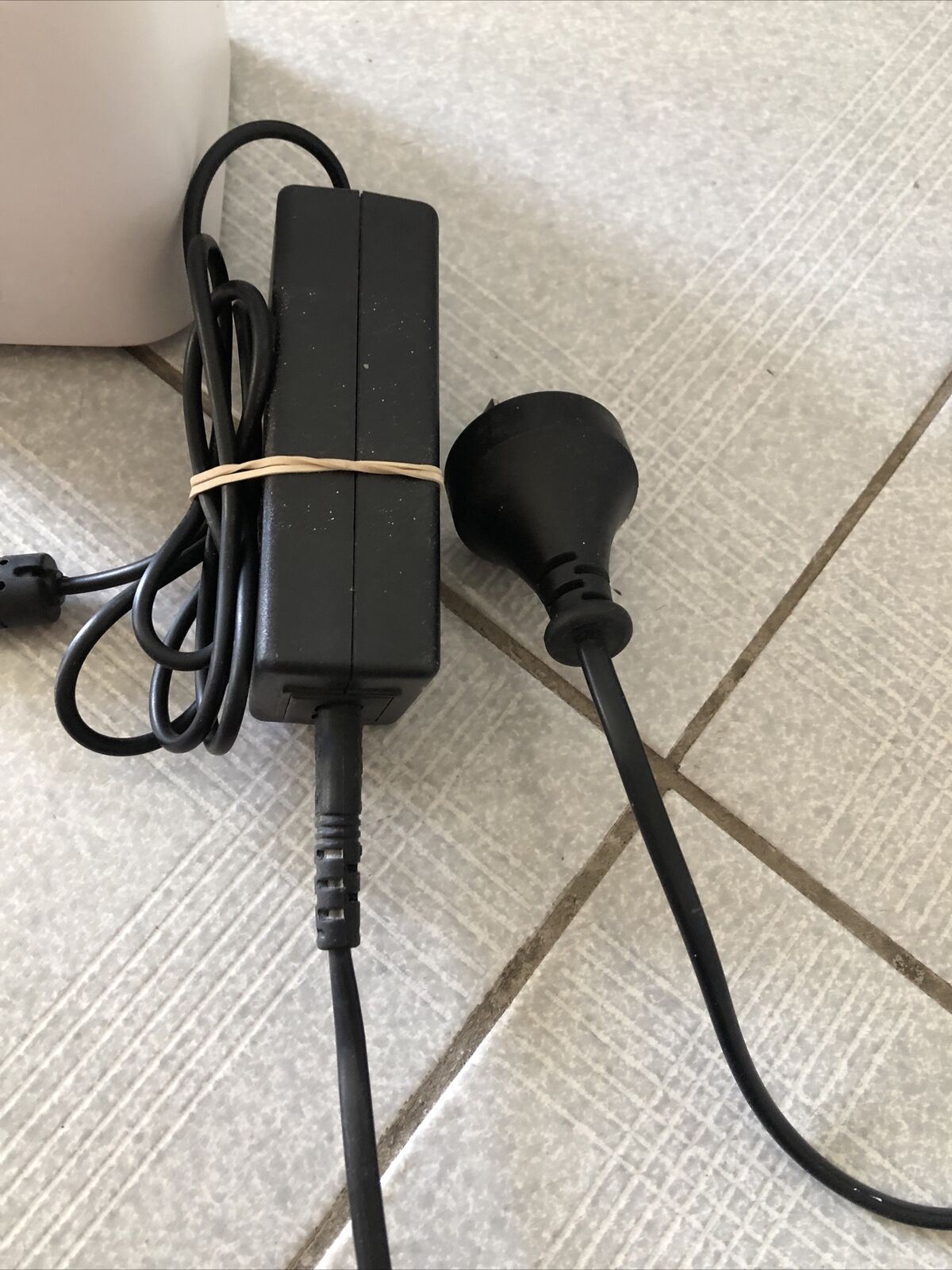 Optus Huawei 4G/1.6Gbps Mobile Wi-Fi Router B818-263