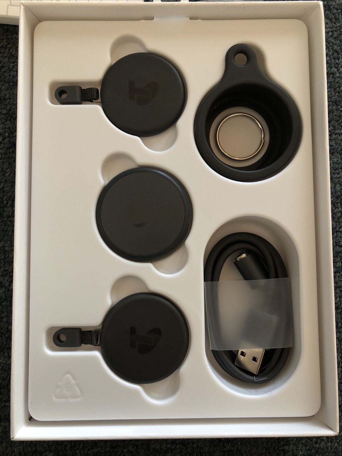 Telstra Locator Tag 3 x Bluetooth Tag & 1 x WiFi Tag - Lost and Found Locator