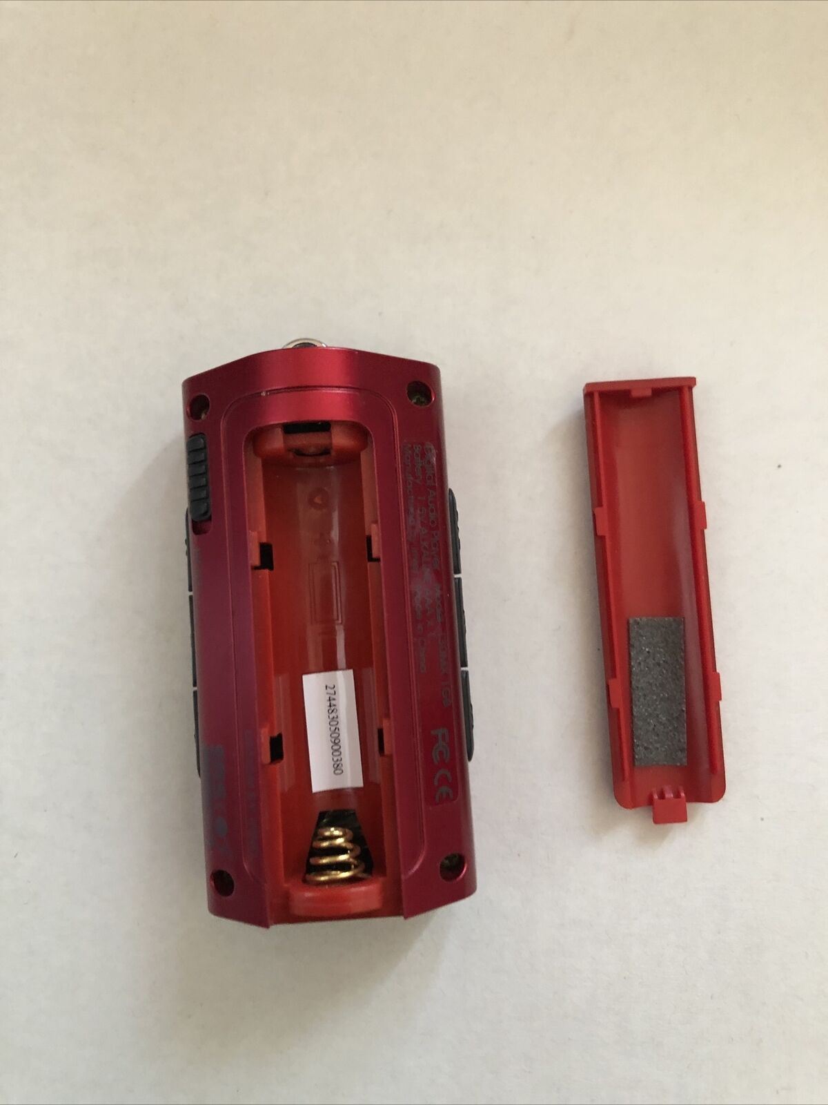 iRiver T30 1GB Red MP3 Player - MP3, WMA, OGG, Voice Recorder, Headphones - RARE