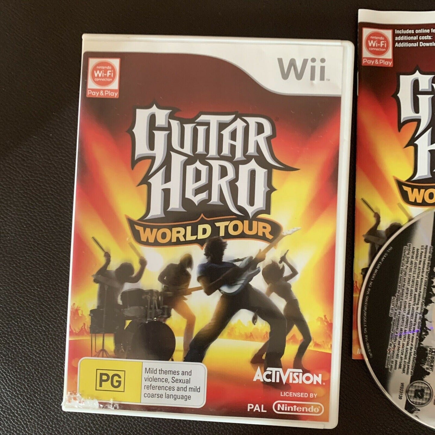 Guitar Hero World Tour - Nintendo Wii PAL complete With Manual