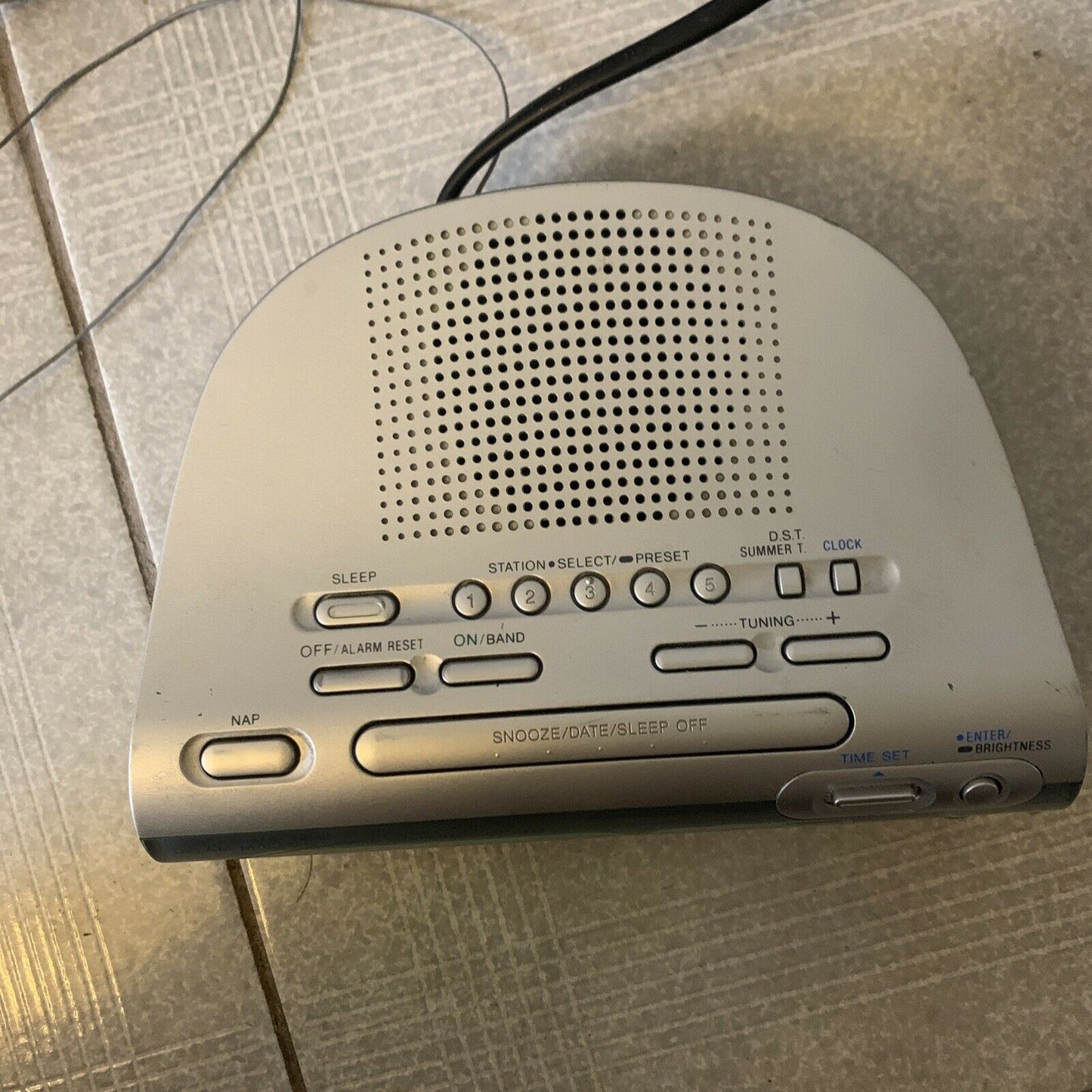 Sony ICF-C273 Dream Machine Alarm Clock AM/FM Radio