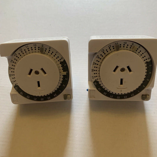 2x Plugz Indoor Electrical Powerpoint (Power Point) 24 Hour Timer