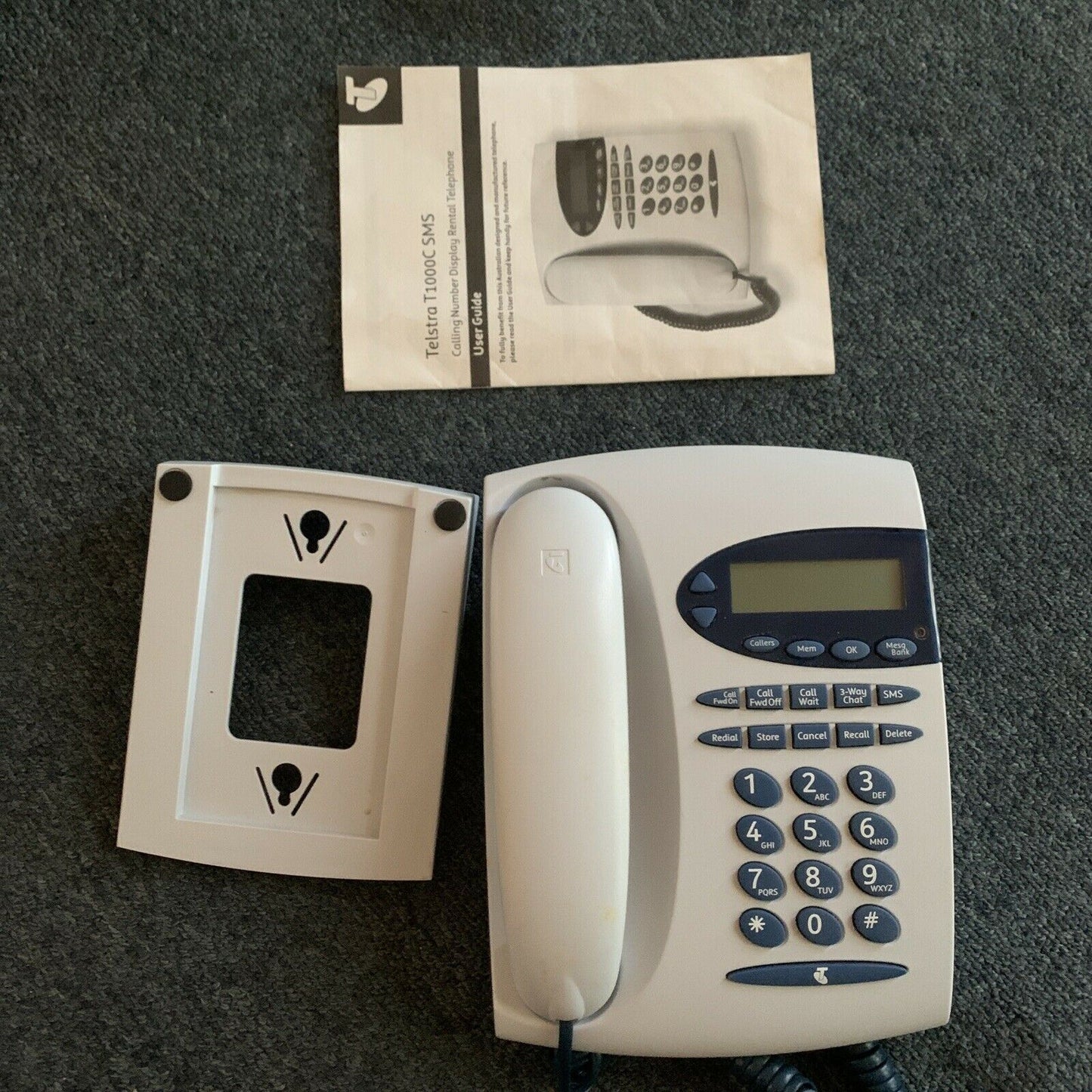 Telstra T1000S/T1000C Corded Telephone SMS With Wall Mount