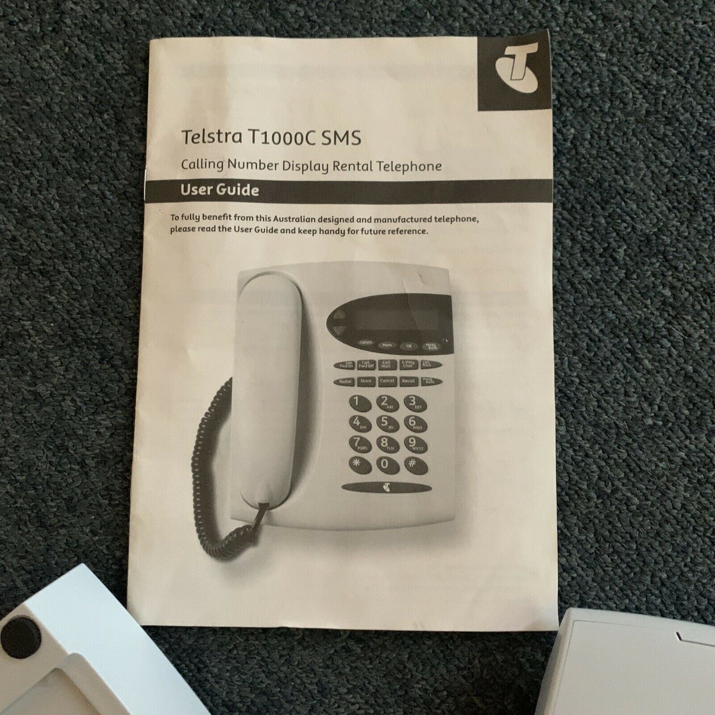 Telstra T1000S/T1000C Corded Telephone SMS With Wall Mount