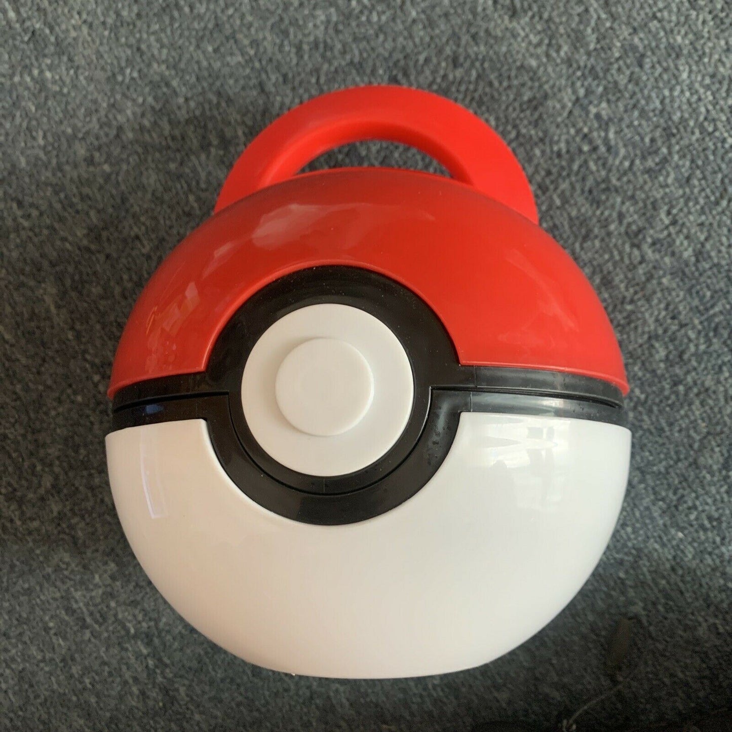 Pokémon Ball Portable Storage Case