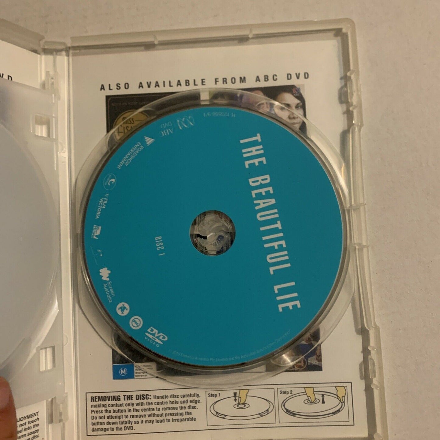 The Beautiful Lie (DVD, 2015, 2-Disc Set) Benedict Samuel, Sarah Snook Region 4