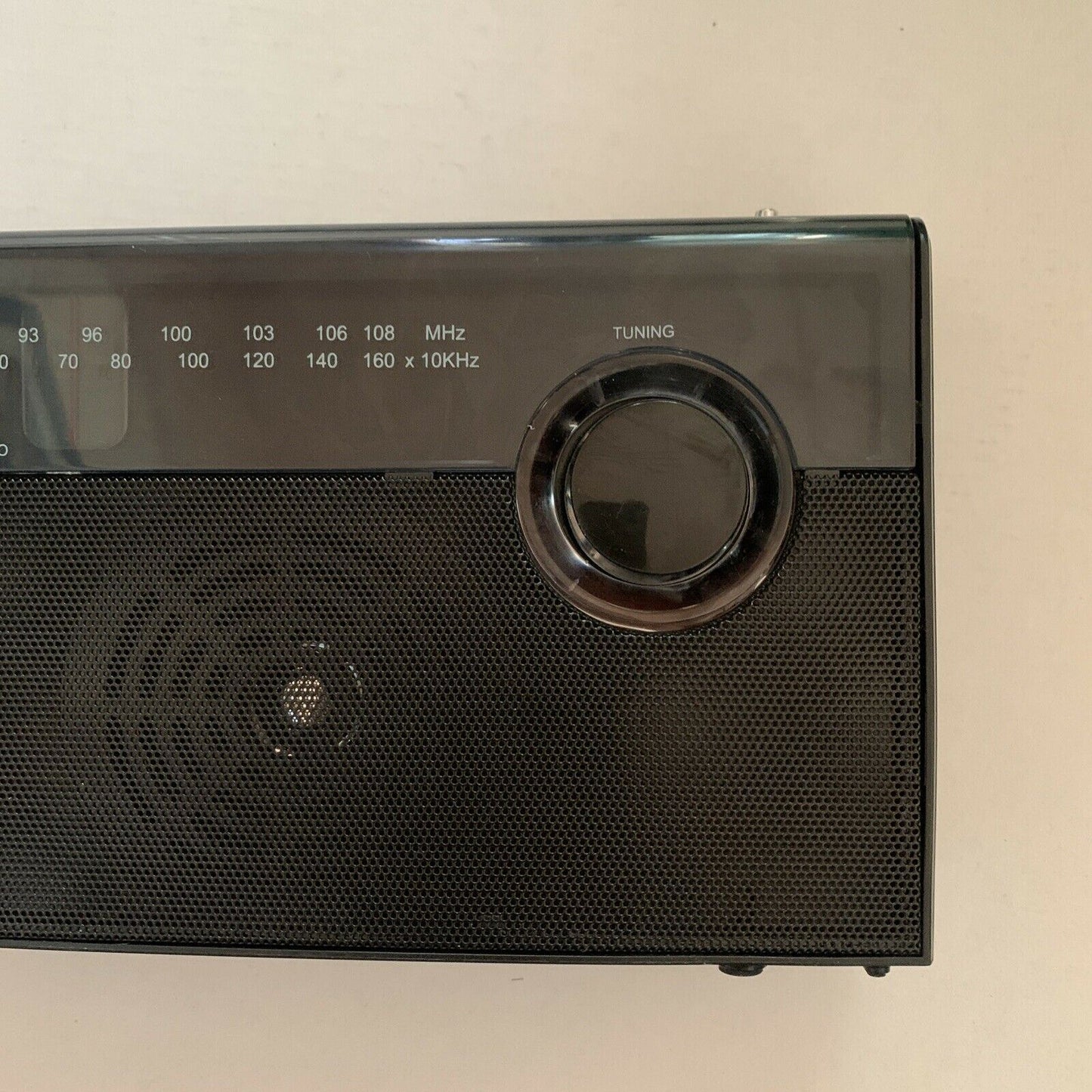 MXT AM/FM Portable Radio Model R-5144