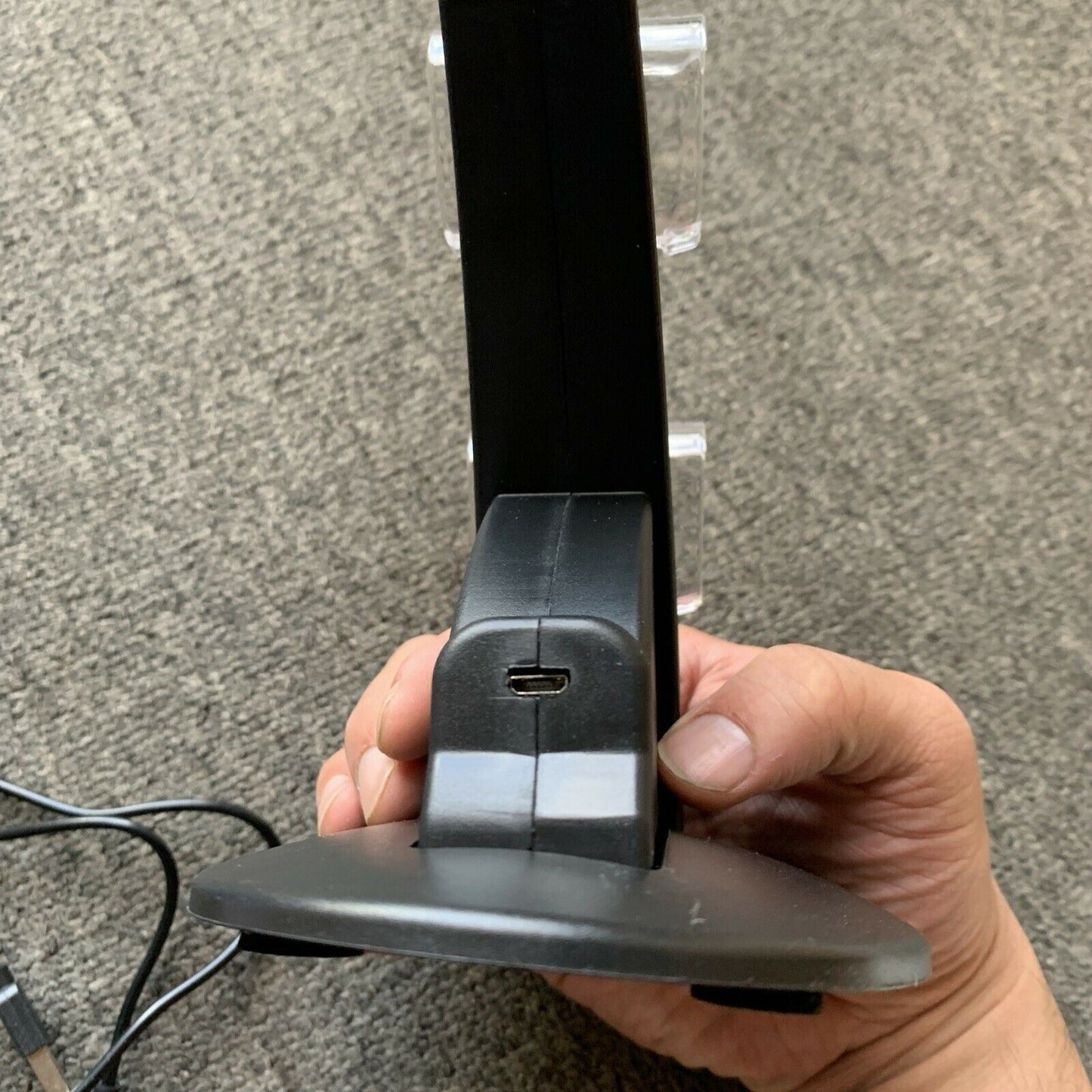 Oivo Controller Charging Stand For PS4 Controller