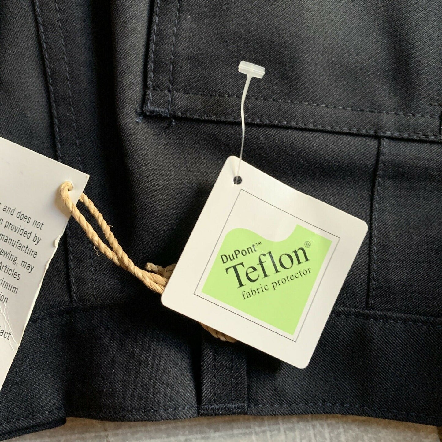 *New* Hard Yakka - Generation Y Work Shorts Y05599 Size: 87R Colour: Navy Blue