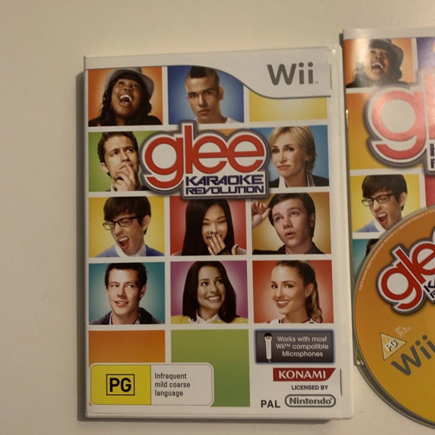 GLEE Karaoke Revolution - Nintendo Wii With Manual PAL