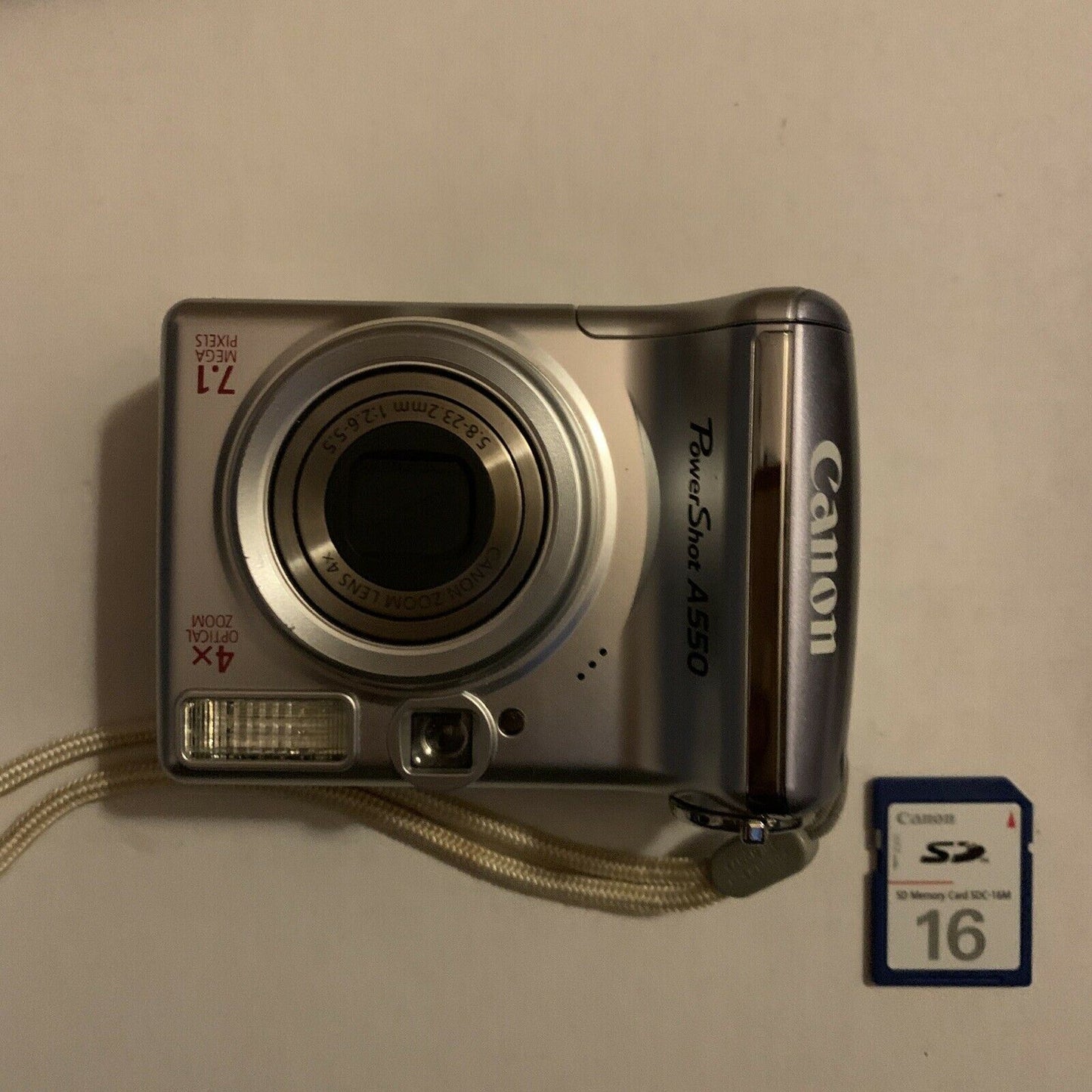 Canon PowerShot A550 Digital Camera 7.1MP With Carrying Case & SD Memory