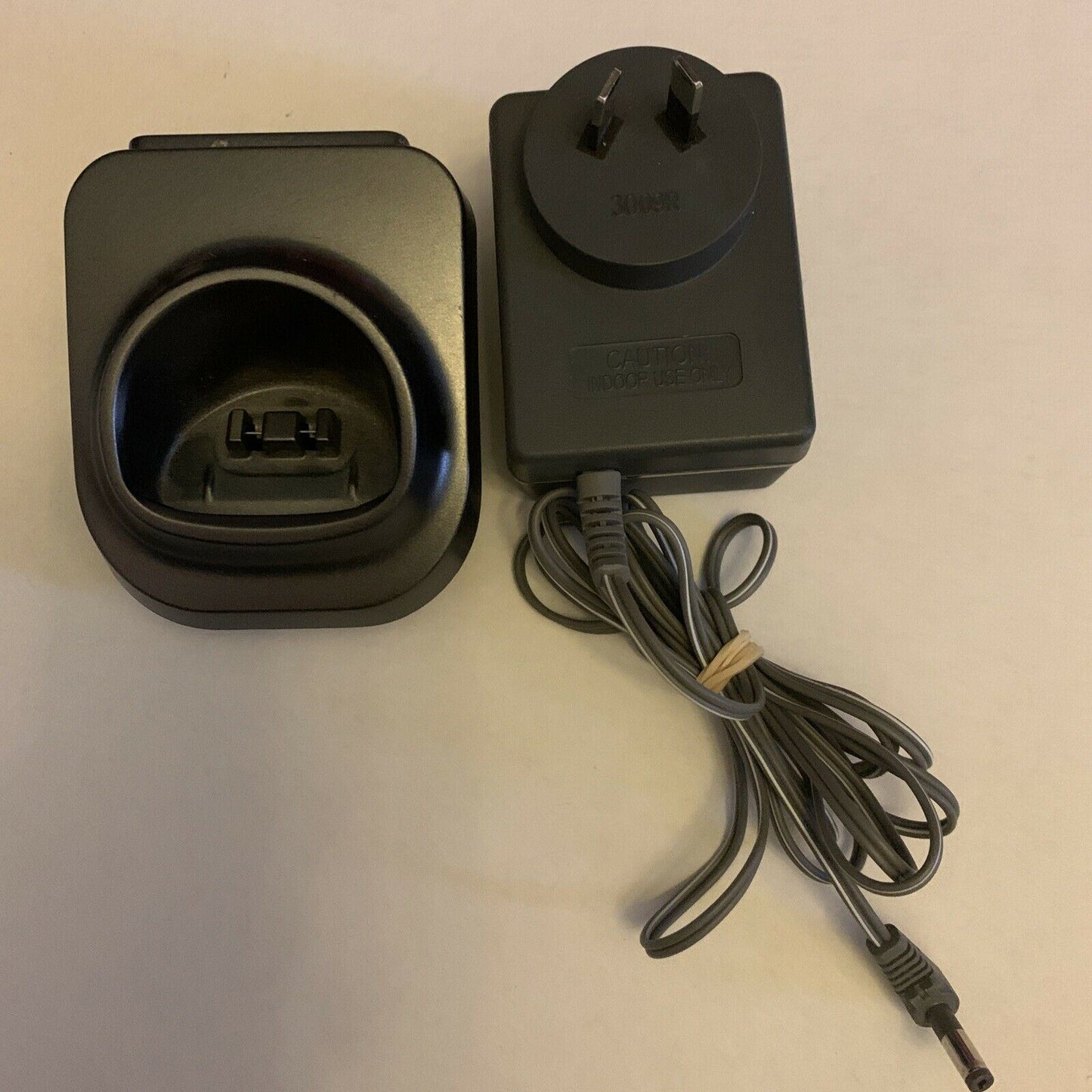 Panasonic PNLC1001YAT Battery Phone Charger & PQLV207AL AC Adapter