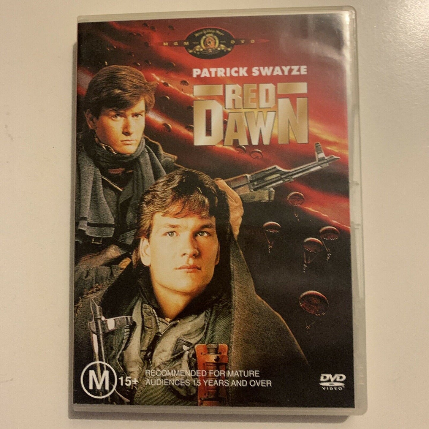 Red Dawn (DVD, 1984) Patrick Swayze, Charlie Sheen Region 4