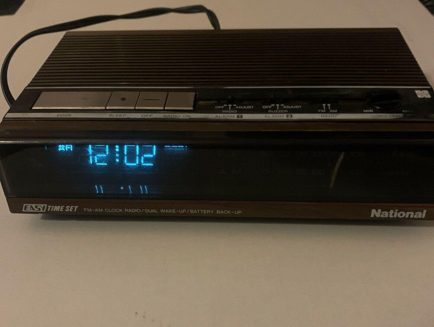 Vintage National RC-6085 Alarm Clock  AM/FM Radio