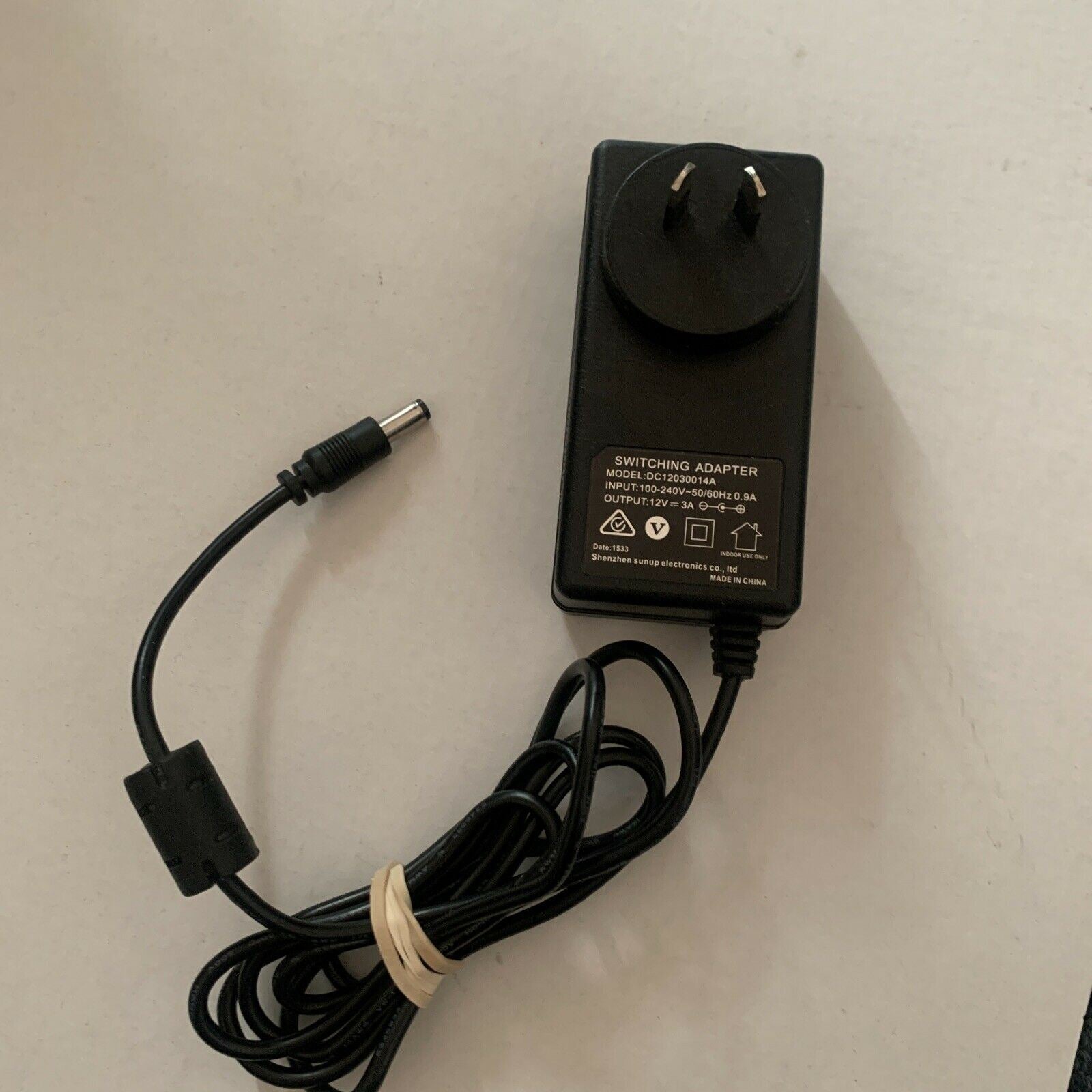 Switching Adapter Museum DC12030014A Input: 100-240V Output: 12V 3A ...
