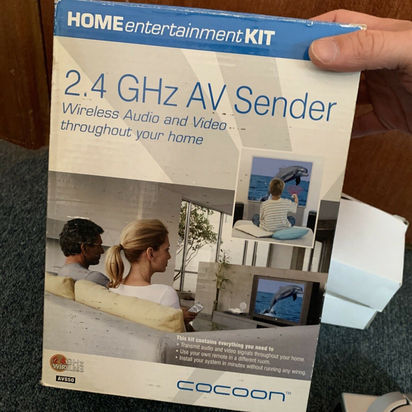 Cocoon 2.4Ghz AV Sender - Wireless Audio And Video Throughout Your Home